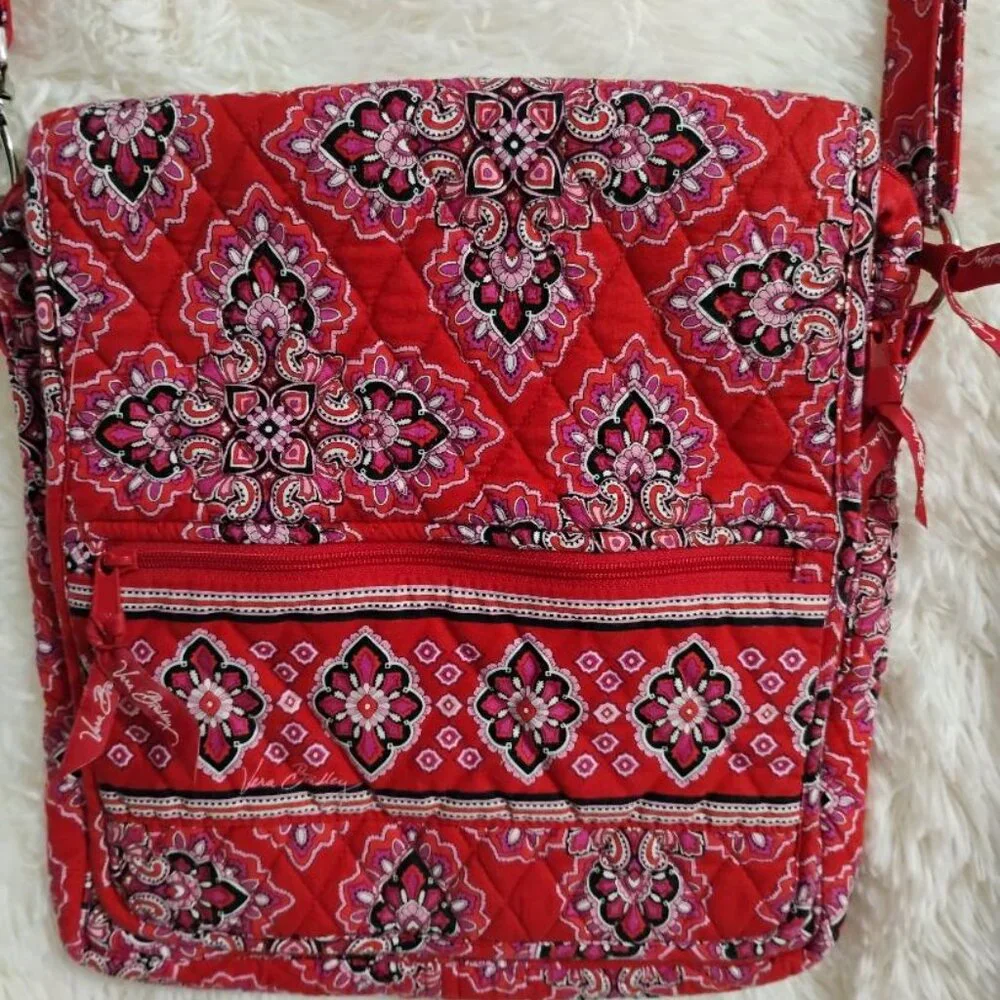 Vera Bradley Crossbody Red Floral Medium Sized EUC